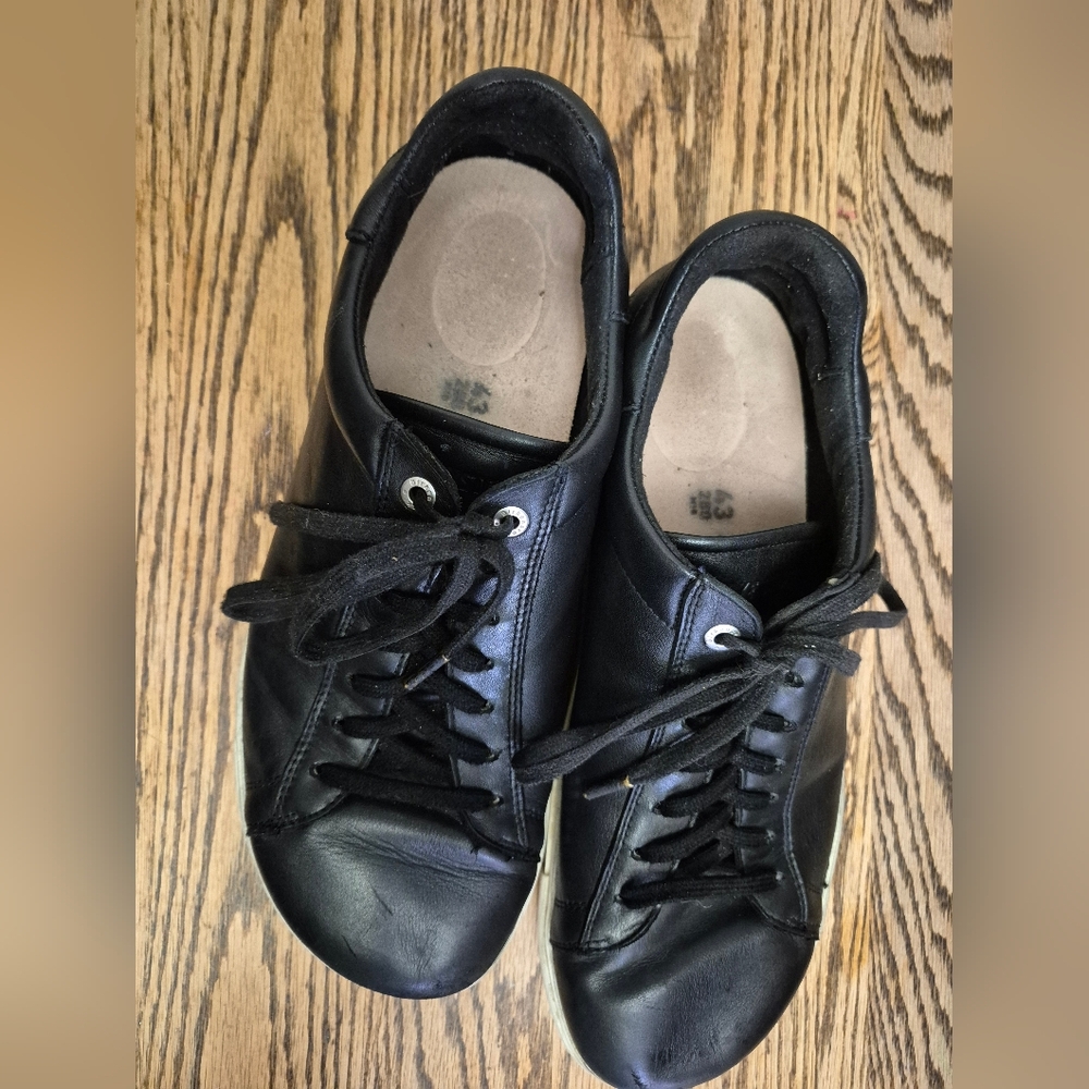 Birkenstock Men's Black Leather Lace-Up Sneakers